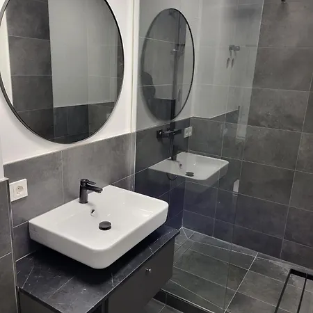 Midami 24h Self-checkin Otel *