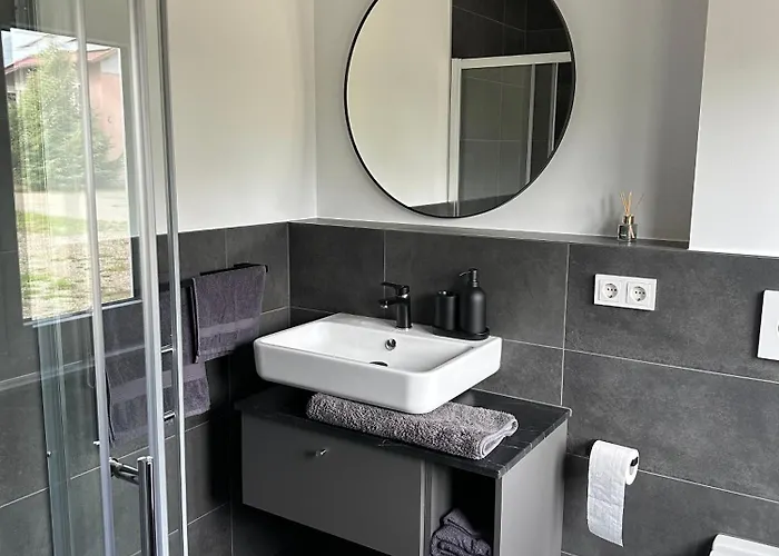 Midami 24h Self-checkin Hotel *